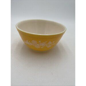 Pyrex Butterfly Gold Mixing Bowl 402 1.5L Harvest Yellow Flowers MCM